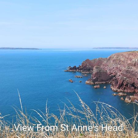 Holiday Home In Dale, Pembrokeshire الغرفة الصورة